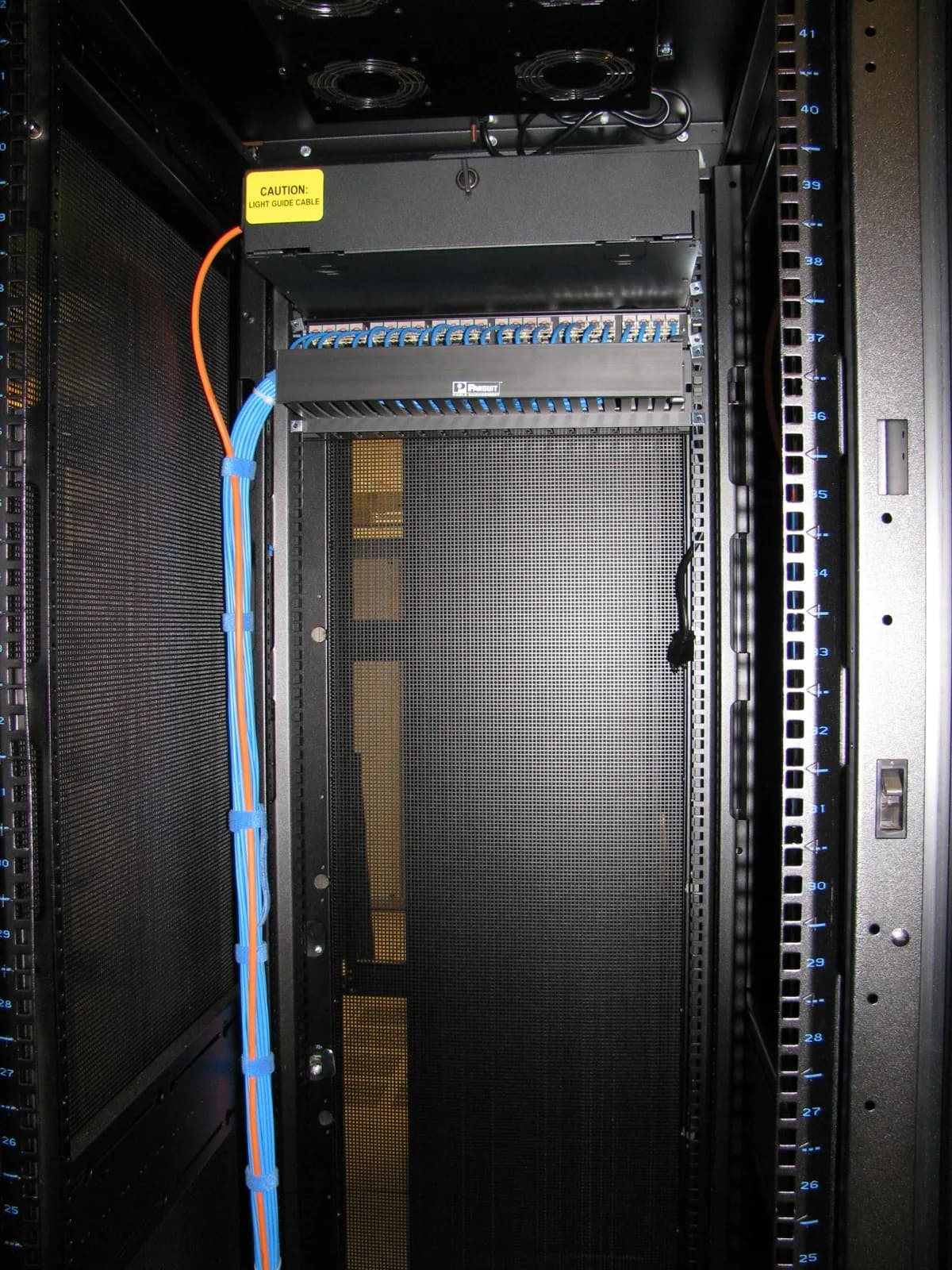 What Is Dell PowerStore Active-Active Architecture? Guide (2026)