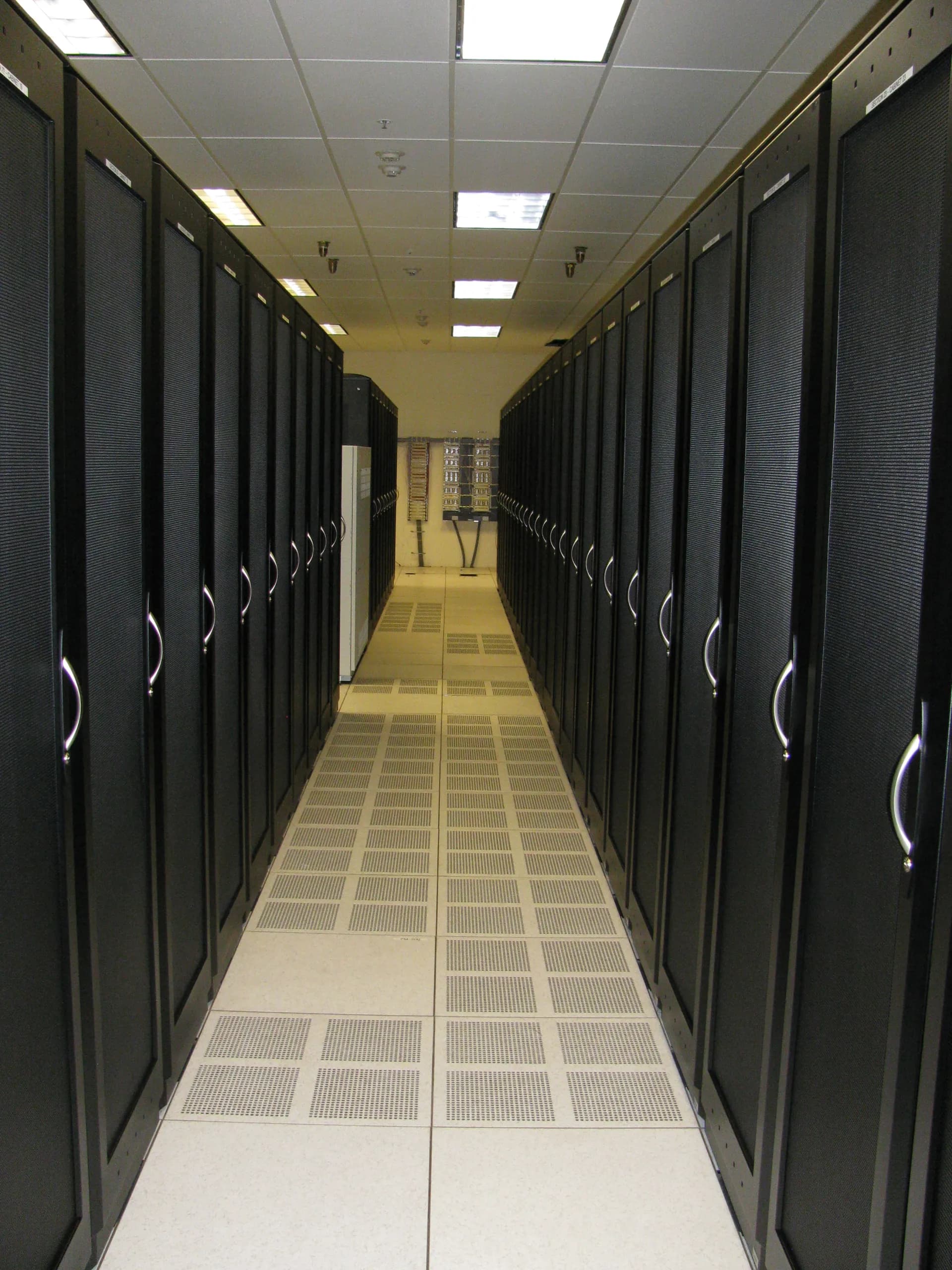 How to Create a VMware Cluster: Step-by-Step Guide (2025)