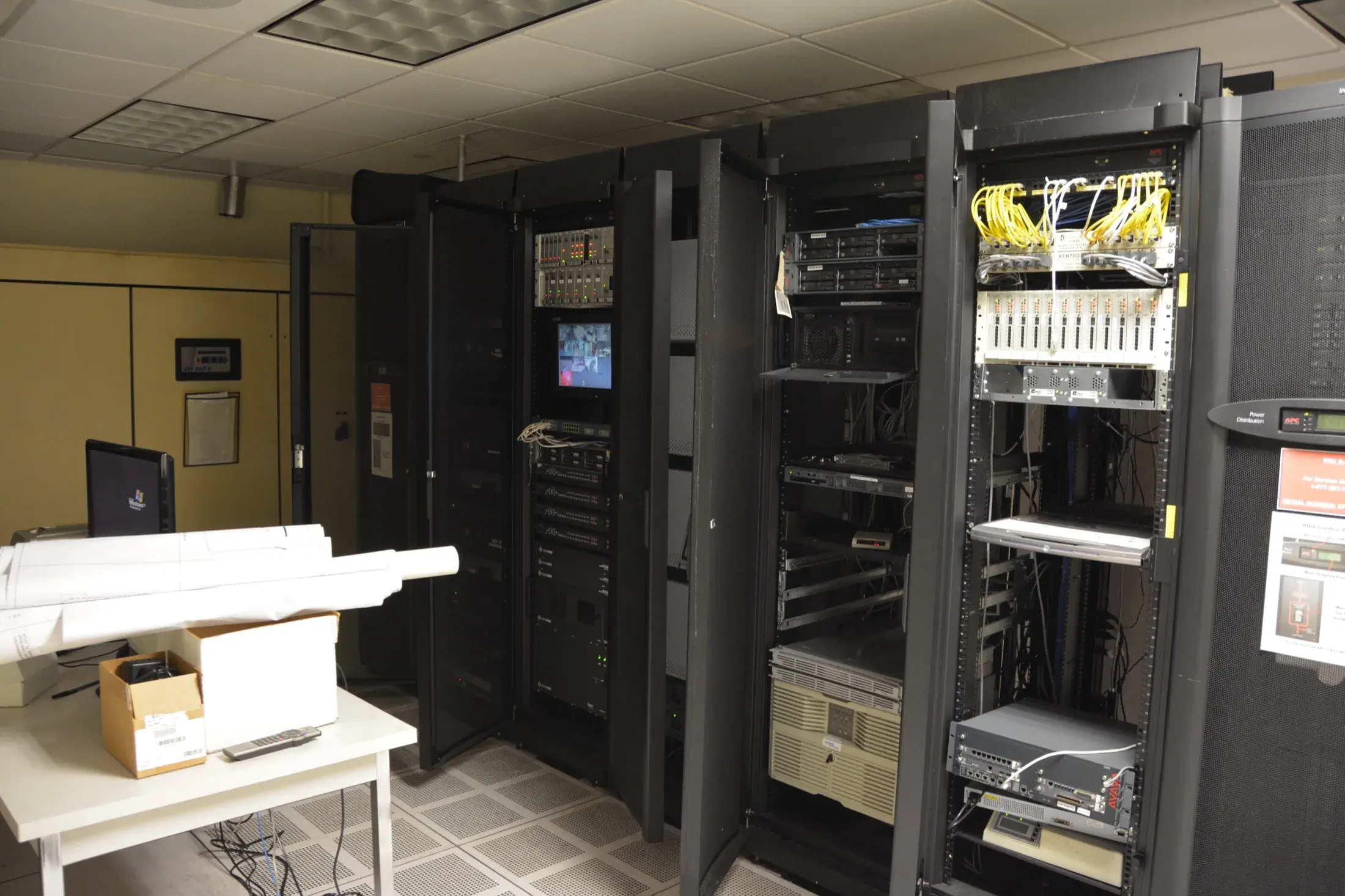 NAS SAN storage systems and network connectivity