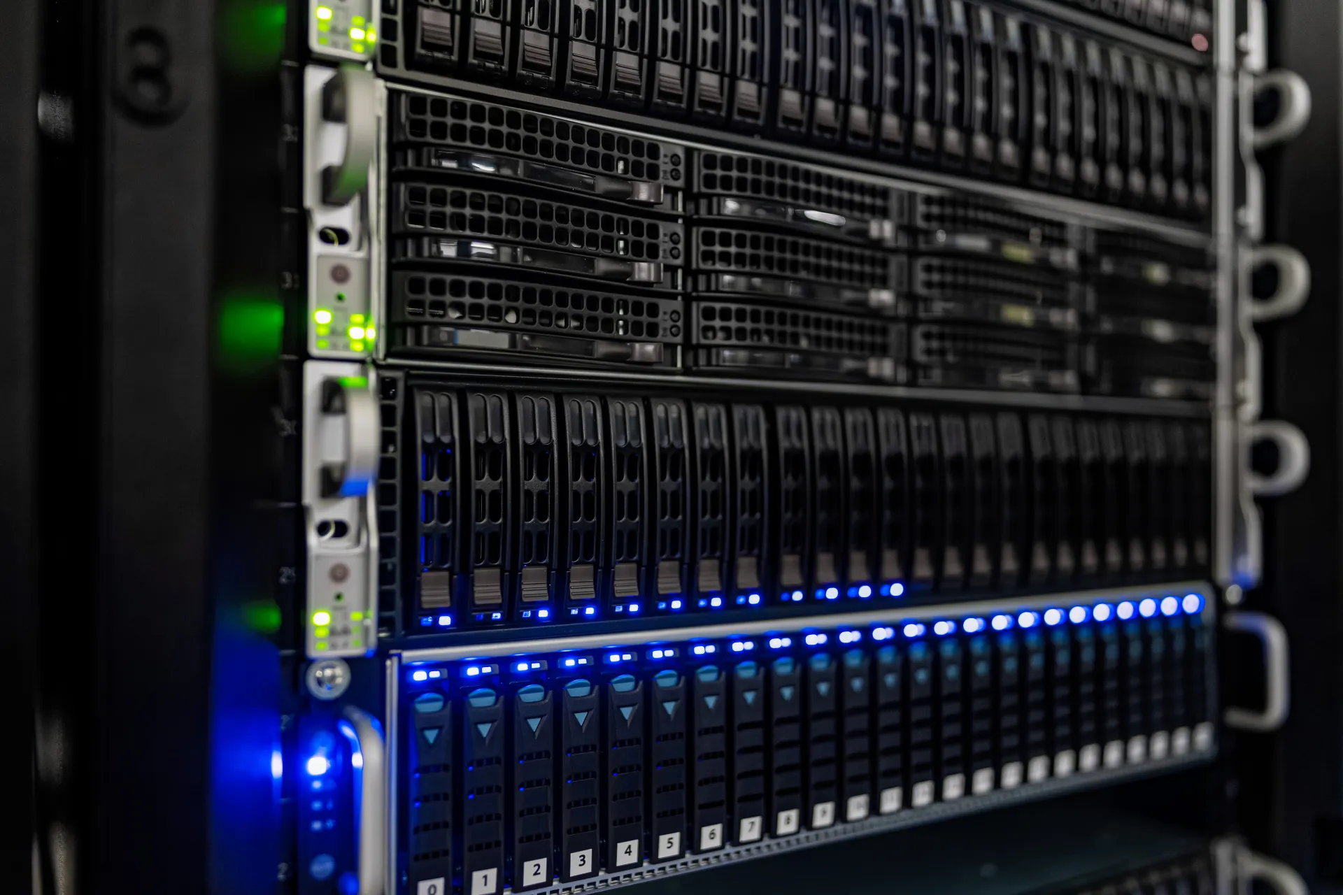 How to Back Up VMware VMs: Step-by-Step Guide (2025)