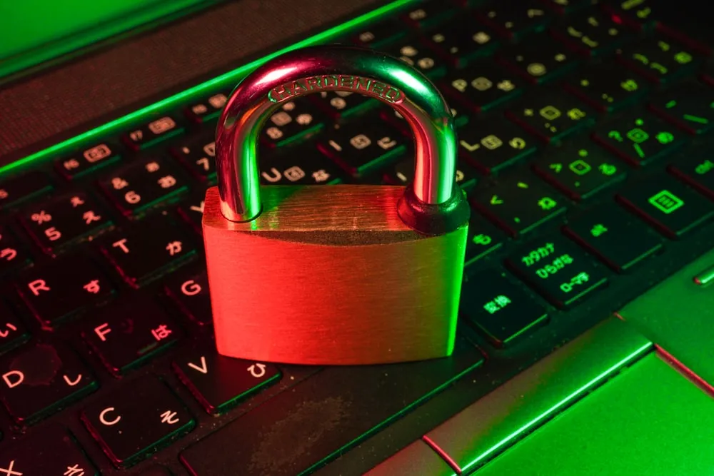 ISO 27001 Erişim Kontrolü: Kim Neye Erişebilir?
