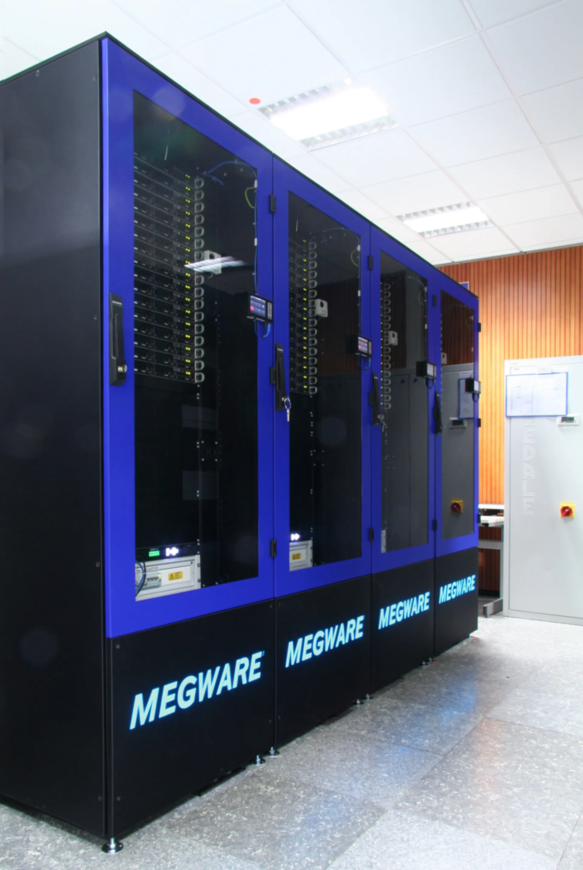 VMware storage architecture best practices rehberi için sunucu odası görseli