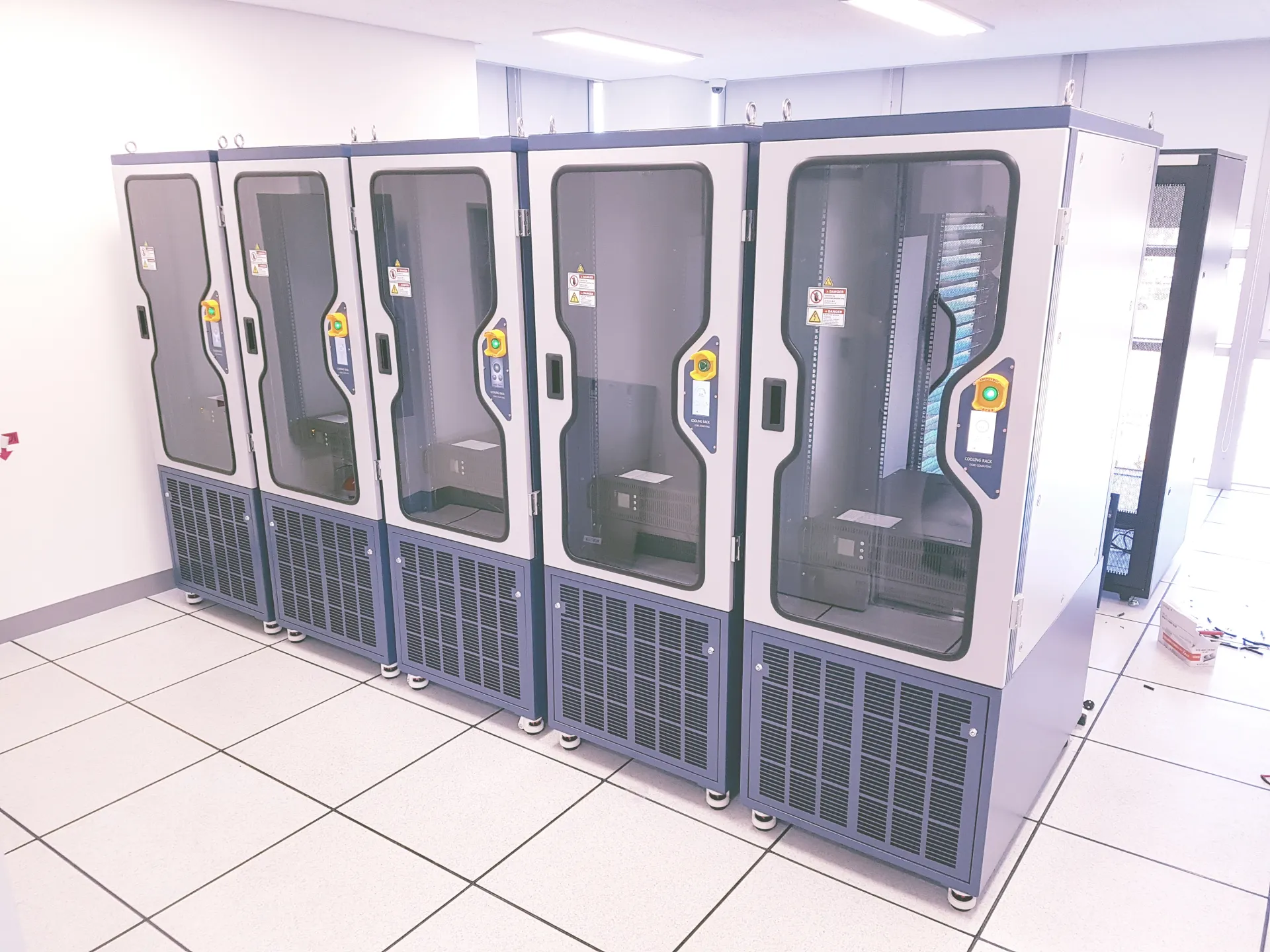 VMware storage policy rehberi için sunucu odası görseli