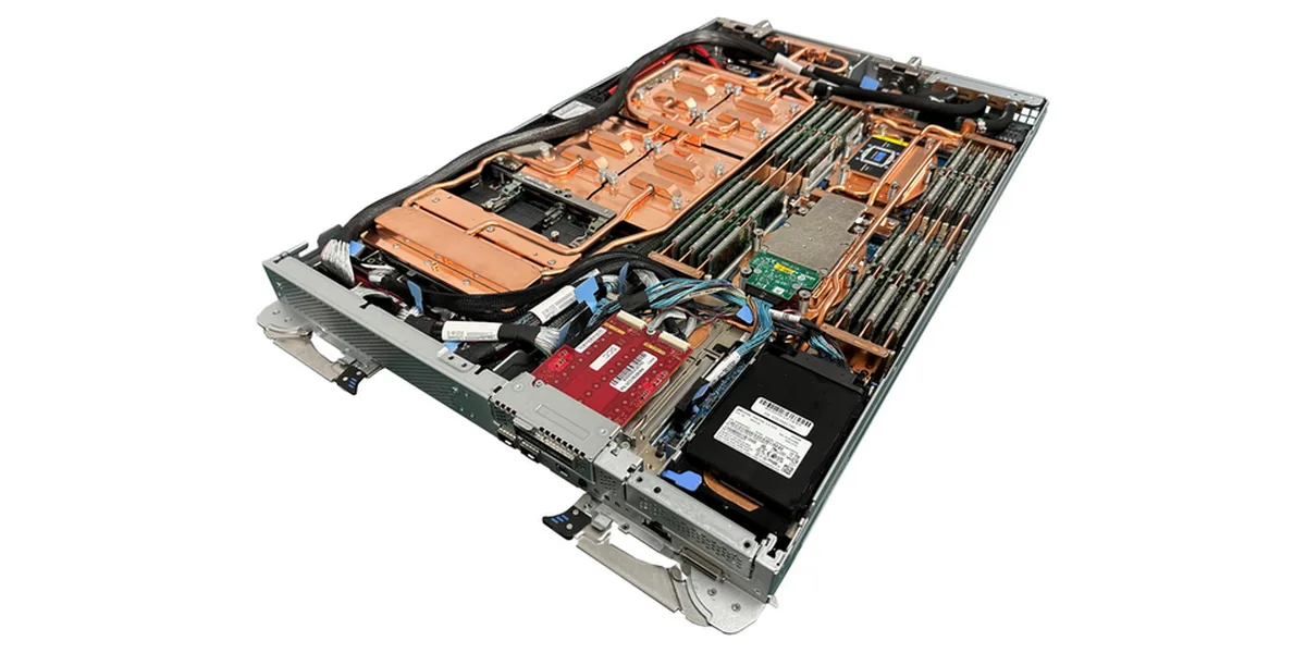 ThinkSystem DE6400